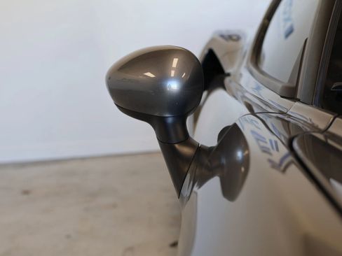 Used 2017 Alfa Romeo 4C Coupe RWD image 12