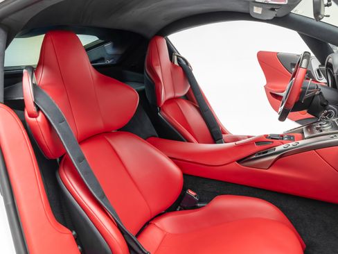 Used 2012 Lexus LFA RWD image 85