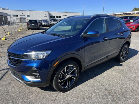 Used 2022 Buick Encore GX Select image 3