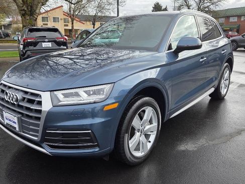 Used 2018 Audi Q5 2.0T Premium Plus w/ Premium Plus Package image 2