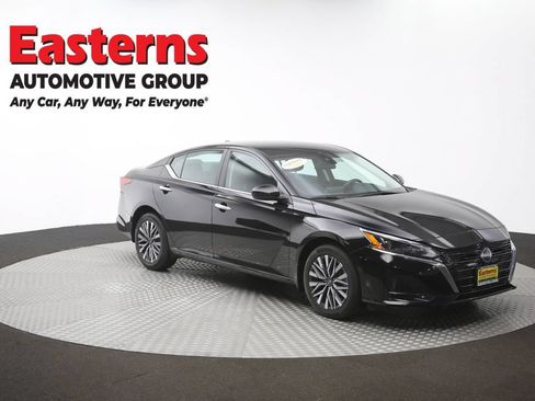 Used 2023 Nissan Altima 2.5 SV AWD/4WD image 49