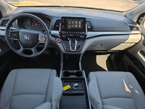 Used 2018 Honda Odyssey EX-L image 13