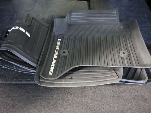 Used 2020 Cadillac Escalade Luxury AWD/4WD image 50