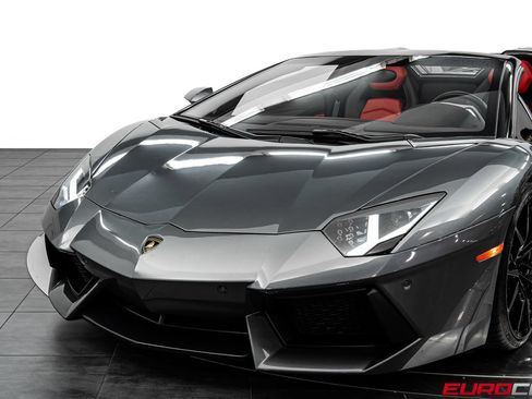 Used 2014 Lamborghini Aventador LP 700-4 AWD/4WD image 16
