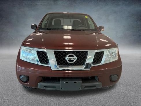 Used 2016 Nissan Frontier SV image 3