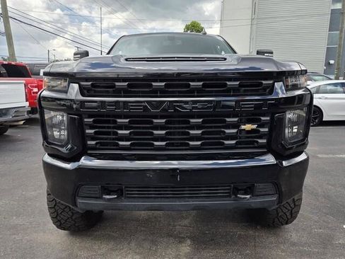 Used 2020 Chevrolet Silverado 2500 Custom w/ Custom Value Package AWD/4WD image 2