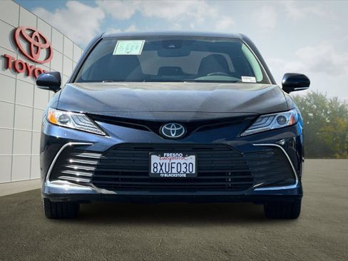 Used 2021 Toyota Camry XLE FWD image 8