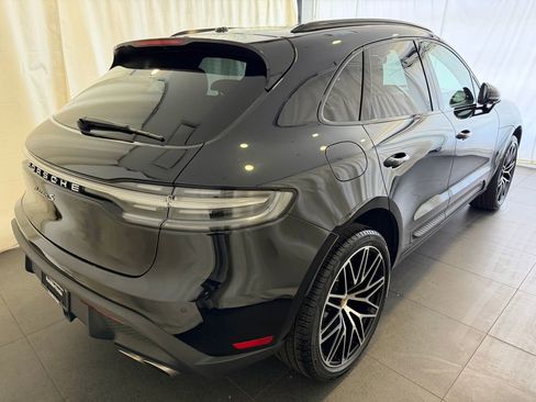 Certified 2024 Porsche Macan S AWD/4WD image 9