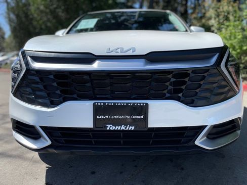 Certified 2025 Kia Sportage LX image 8