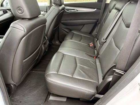 Used 2019 Cadillac XT5 Luxury image 10