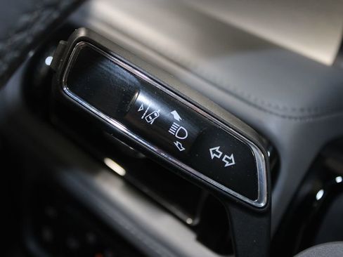 Used 2022 Lincoln Nautilus Reserve image 38