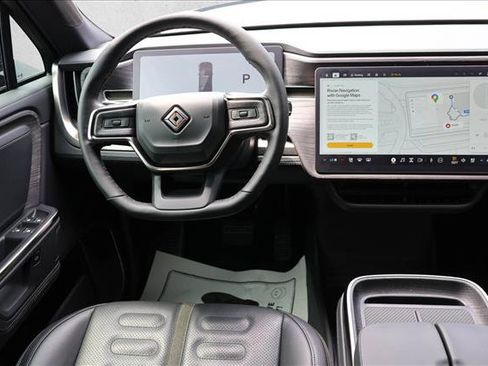 Used 2025 Rivian R1S Adventure AWD/4WD image 23