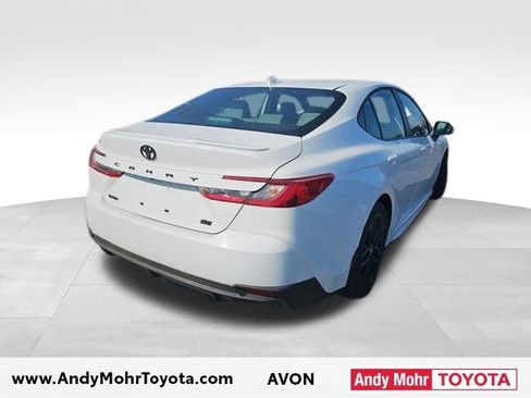 Used 2025 Toyota Camry SE w/ Convenience Package image 7