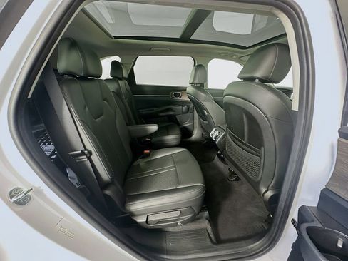 Used 2023 Kia Sorento EX w/ Panoramic Sunroof Package FWD image 28