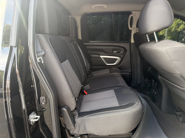 Used 2021 Nissan Titan SV w/ SV Convenience Package AWD/4WD image 15
