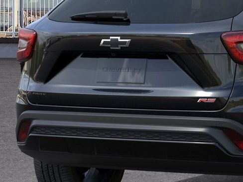 New 2026 Chevrolet Trax RS w/ Driver Confidence Package image 14