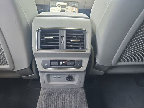 Used 2019 Audi Q5 2.0T Premium Plus AWD/4WD image 30