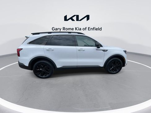 Certified 2022 Kia Sorento S w/ Panoramic Sunroof Package AWD/4WD image 9