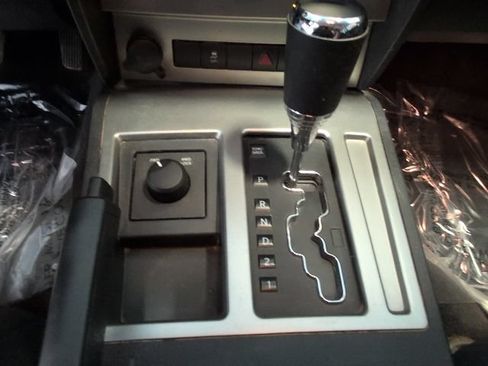 Used 2011 Dodge Nitro Heat w/ Trailer Tow Group AWD/4WD image 20