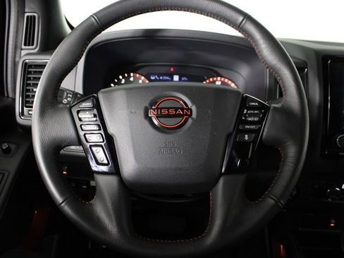 Certified 2022 Nissan Frontier PRO-4X w/ Technology Package image 9