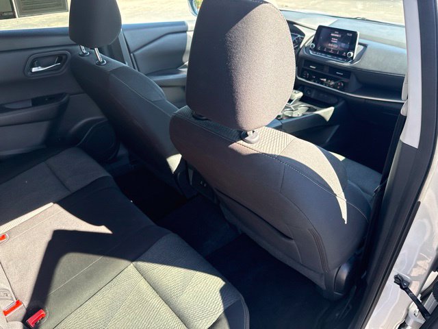 Used 2025 Nissan Rogue SV AWD/4WD image 17
