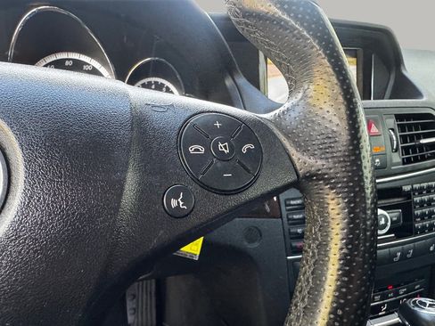 Used 2011 Mercedes-Benz E 350 Cabriolet image 21