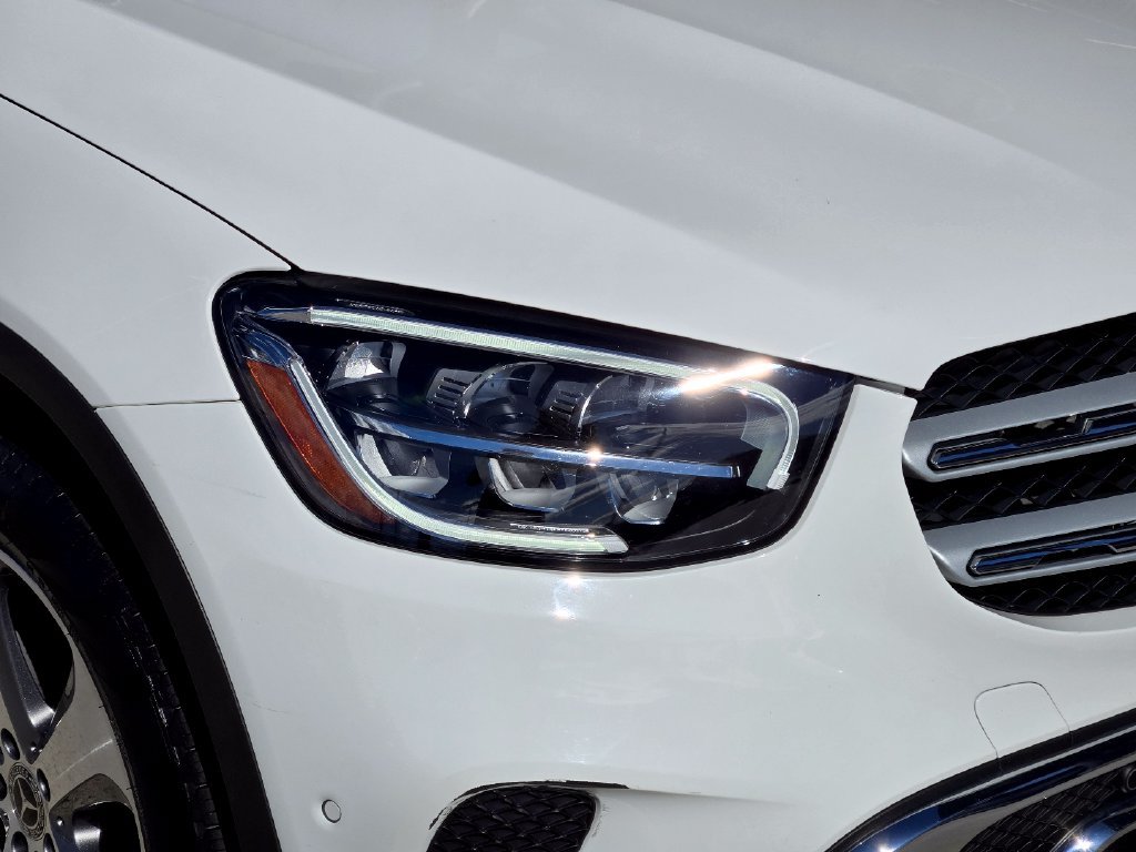 Used 2022 Mercedes-Benz GLC 300 4MATIC w/ Premium Package Lite image 34