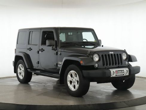 Used 2014 Jeep Wrangler Unlimited Sahara w/ Connectivity Group image 2