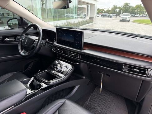 Certified 2022 Lincoln Nautilus Reserve w/ Class II Trailer Tow Package AWD/4WD image 22