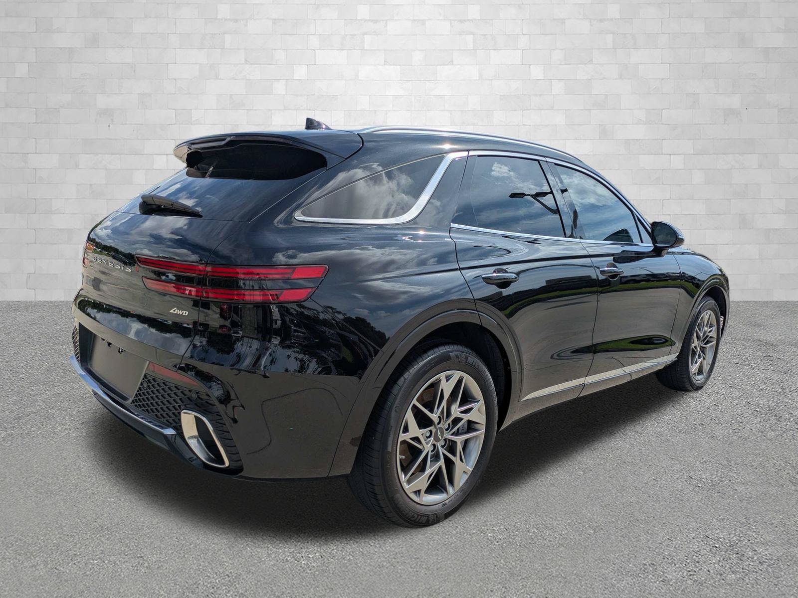 Certified 2024 Genesis GV70 2.5T w/ Select Package AWD/4WD image 2