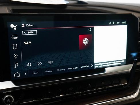 Used 2024 GMC Sierra 1500 SLT image 4