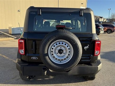 New 2025 Ford Bronco Base image 7