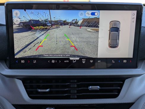 New 2026 Ford Explorer Active w/ Active Comfort Package image 24