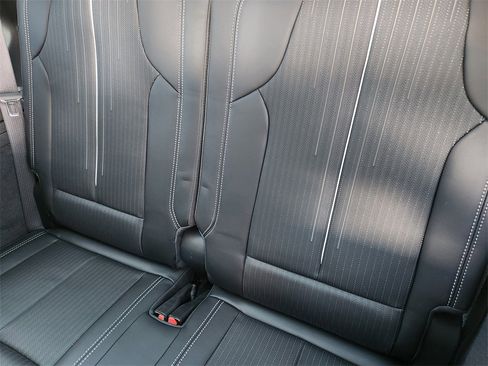 New 2026 Cadillac Vistiq Sport image 26