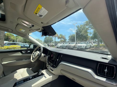 Used 2024 Volvo XC60 B5 Core AWD/4WD image 34
