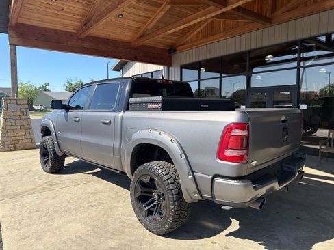 Used 2024 RAM 1500 Laramie AWD/4WD image 21