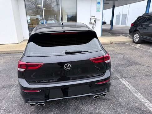 Used 2024 Volkswagen Golf R image 6