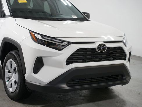 Certified 2025 Toyota RAV4 LE image 4