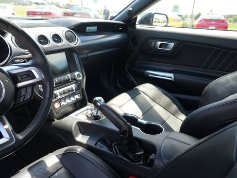 Used 2018 Ford Mustang GT Premium w/ GT Performance Package RWD image 21