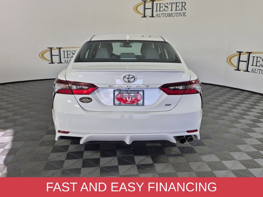 Used 2024 Toyota Camry SE FWD image 5