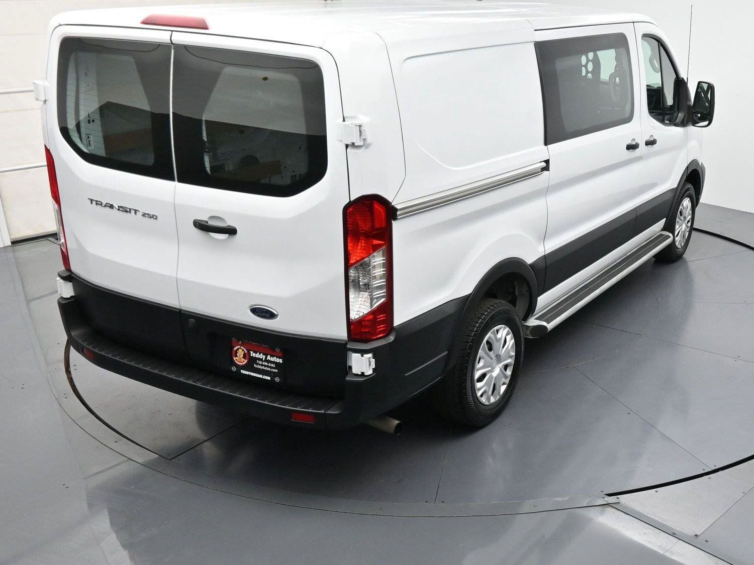 Used 2025 Ford Transit 250 Low Roof w/ Exterior Upgrade Package RWD image 6