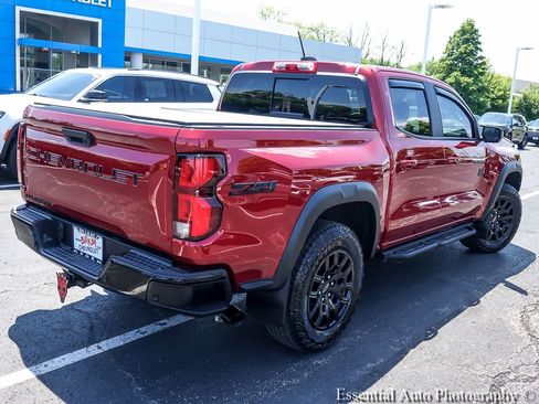 Used 2024 Chevrolet Colorado Z71 w/ Z71 Convenience Package 2 AWD/4WD image 10