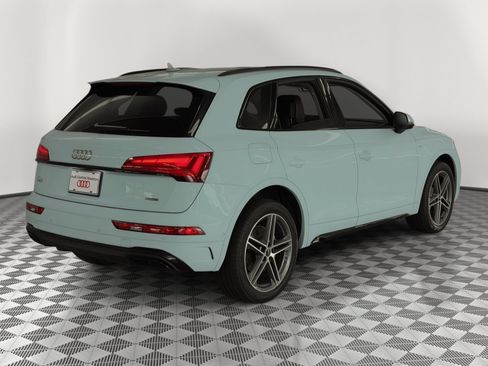 Used 2023 Audi Q5 e Prestige AWD/4WD image 9