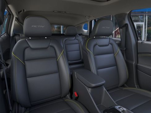 New 2026 Chevrolet Trax ACTIV w/ Sunroof Package FWD image 16