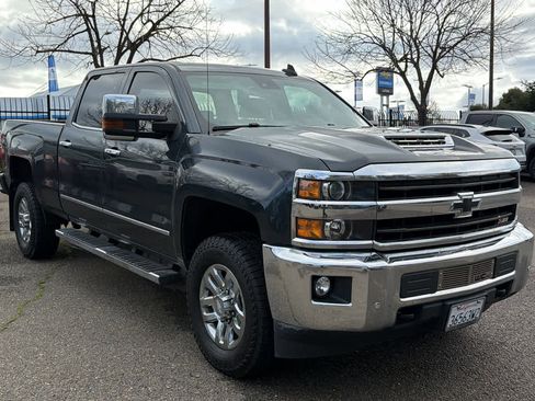 Used 2019 Chevrolet Silverado 3500 LTZ w/ Duramax Plus Package image 3