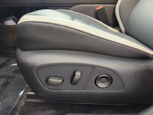 New 2025 Honda Prologue Touring image 6