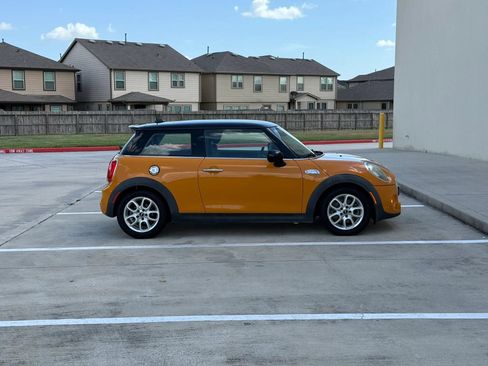 Used 2015 MINI Cooper S FWD image 8