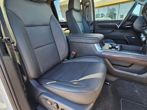 New 2026 GMC Sierra 2500 SLT w/ SLT Convenience Package image 27