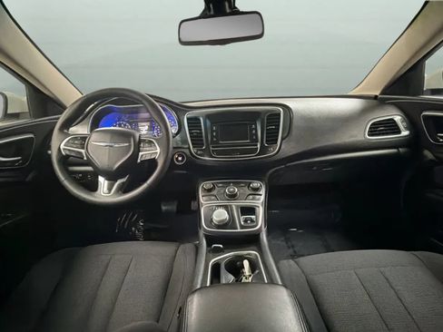 Used 2016 Chrysler 200 Limited FWD image 9