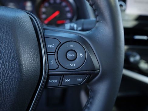 Used 2021 Toyota Camry XSE image 31